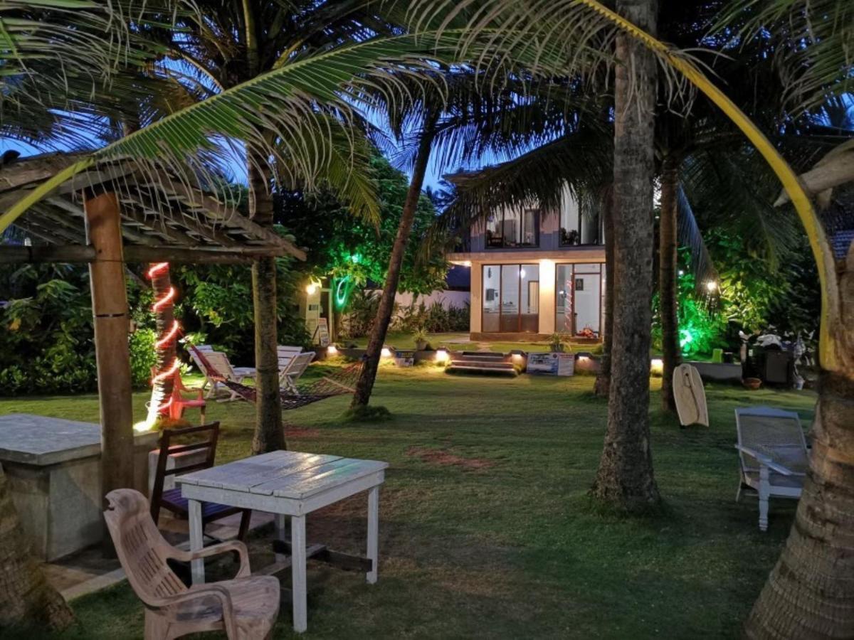Ocean Breeze Villa Boossa Экстерьер фото
