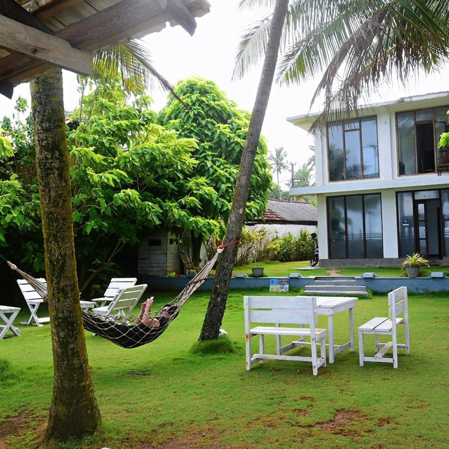 Ocean Breeze Villa Boossa Экстерьер фото